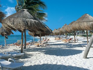 Sandos caracol Beach & Spa Resort Property